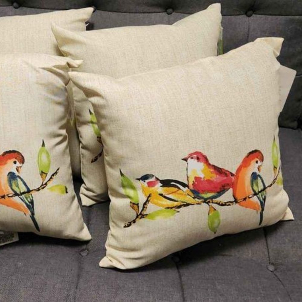 Outdoor throw pillows With Birds 4pc